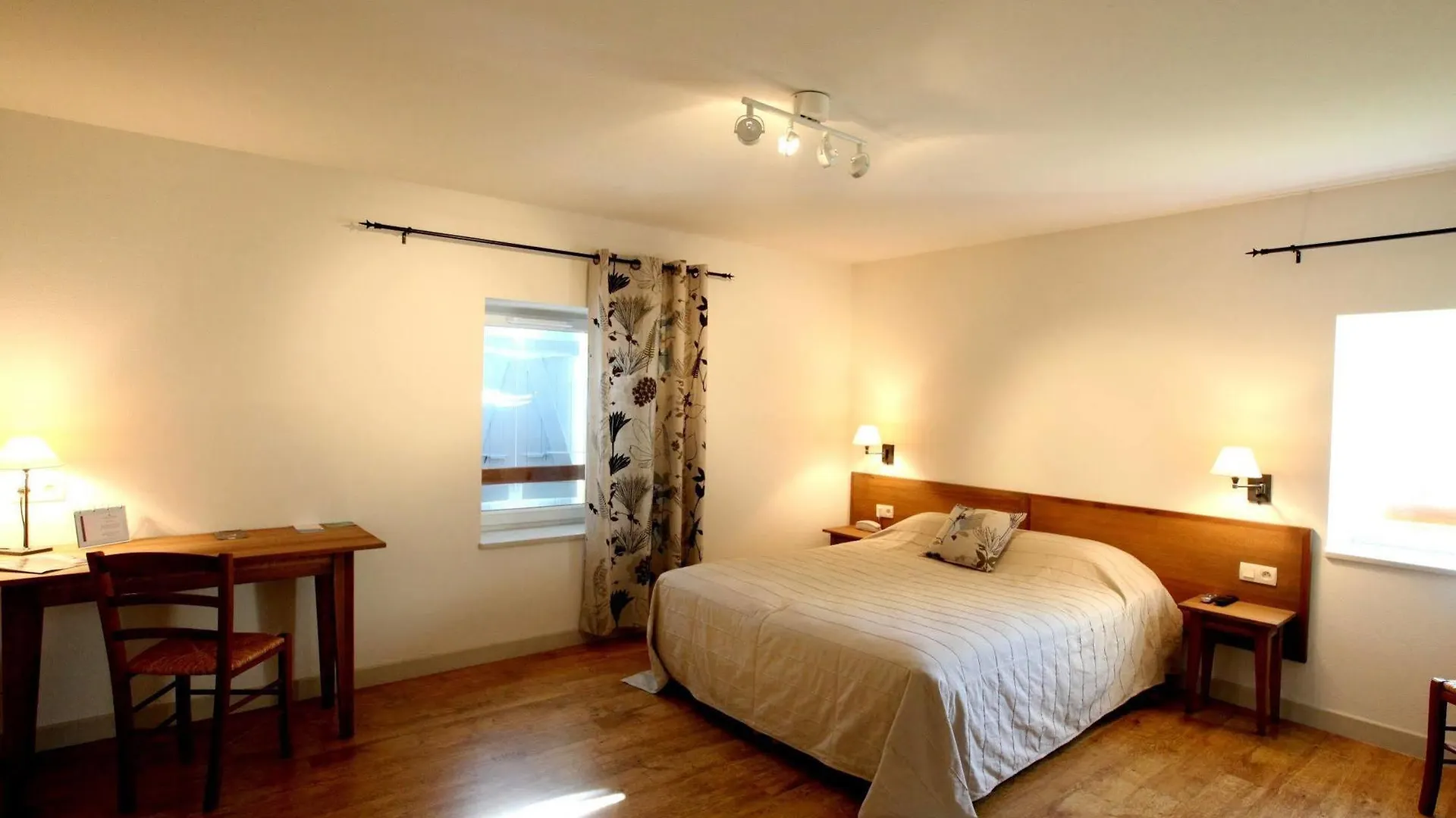 Domaine Les Mejeonnes Hotel Valaurie France